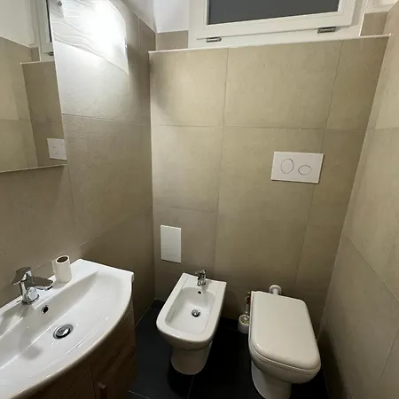App4rent - Mansarda Milano 아파트 *
