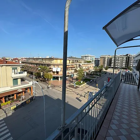 Apartment App4rent - Mansarda Milano Lido di Jesolo